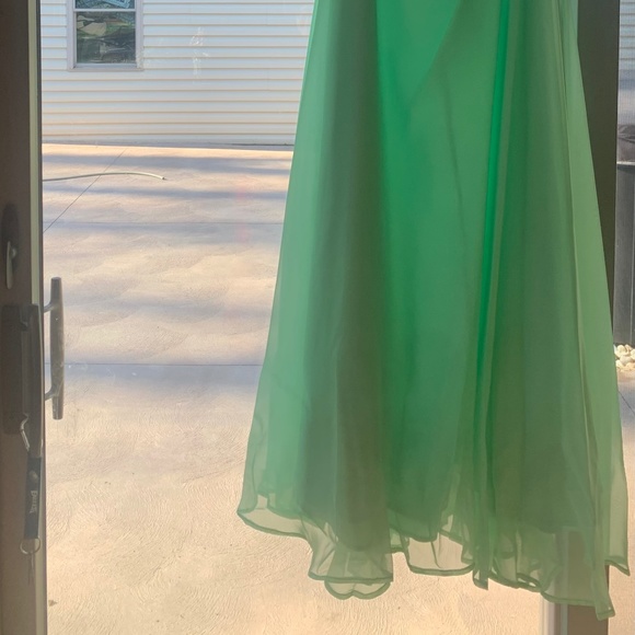 Prom dress - Picture 4 of 5